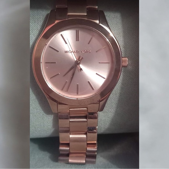 NWT Michael Kors Runway Slim Watch Rose Gold - Picture 2 of 7